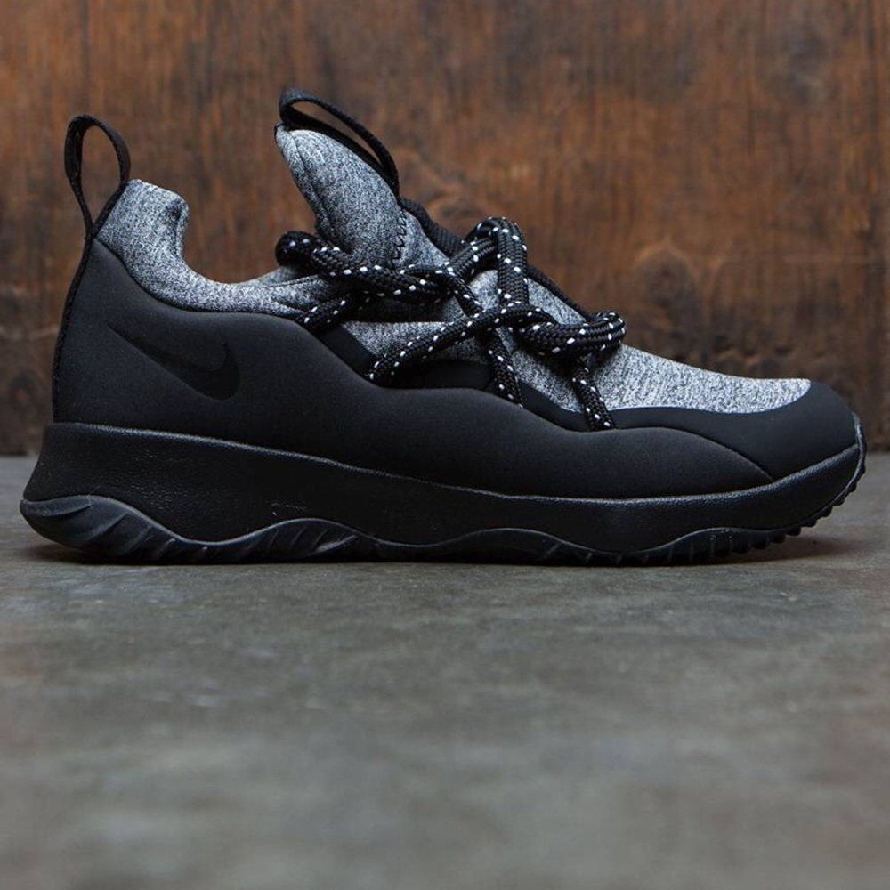 Nike City Loop sneakers  (Brand new in box!!!)